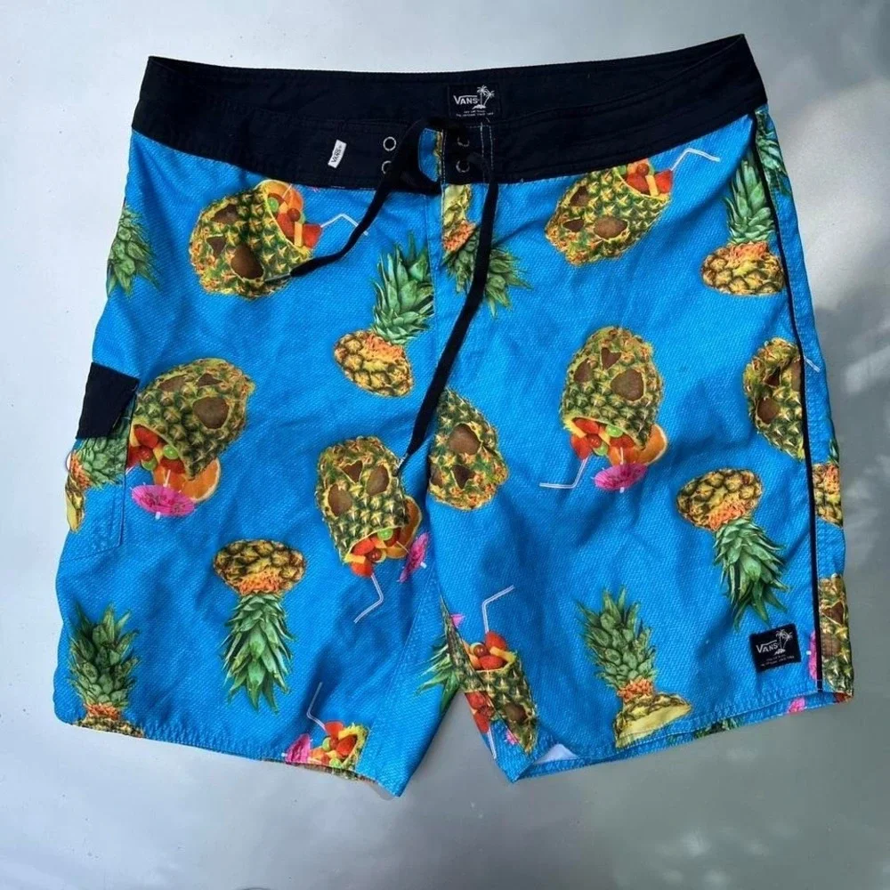 Vans pineapple boar shorts